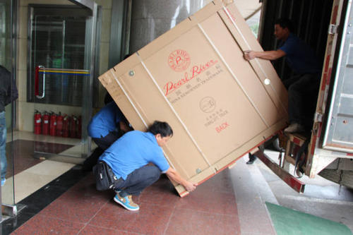 舞阳钢琴贵重工艺品无忧运